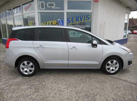 Peugeot - 5008