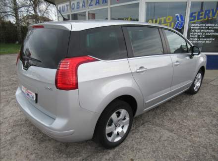 Peugeot - 5008