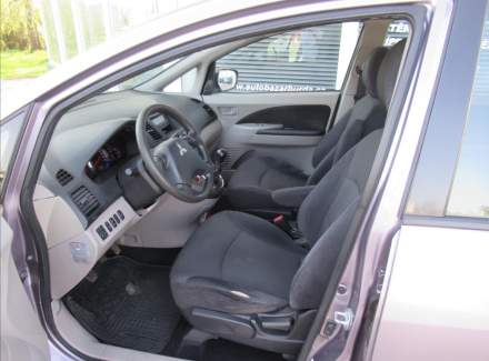 Mitsubishi - Grandis