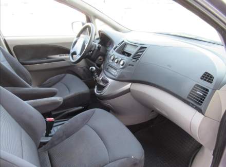 Mitsubishi - Grandis