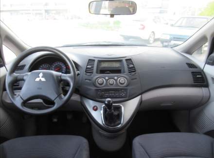 Mitsubishi - Grandis