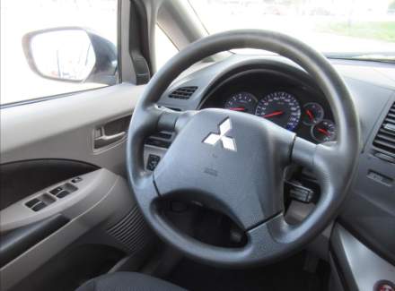 Mitsubishi - Grandis