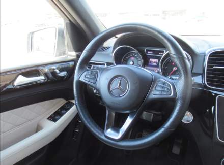 Mercedes-Benz - GLE