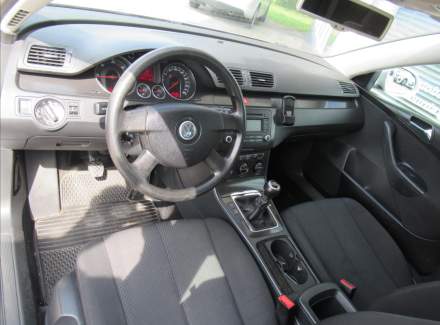 Volkswagen - Passat