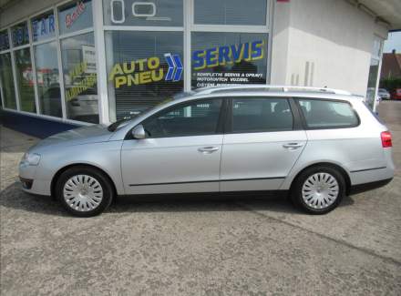 Volkswagen - Passat