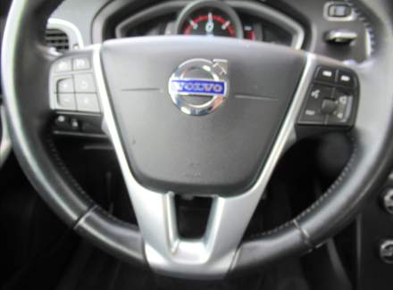 Volvo - V40