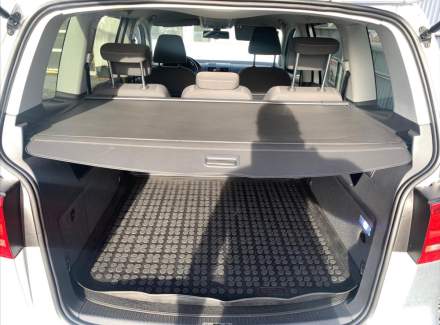 Volkswagen - Touran