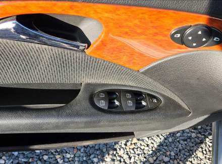 Mercedes-Benz - E-class