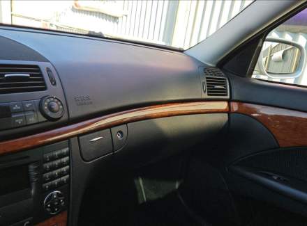 Mercedes-Benz - E-class