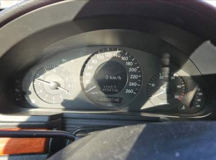 Mercedes-Benz - E-class