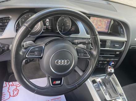 Audi - S5