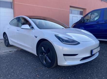 Tesla - Model 3
