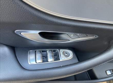 Mercedes-Benz - E-class