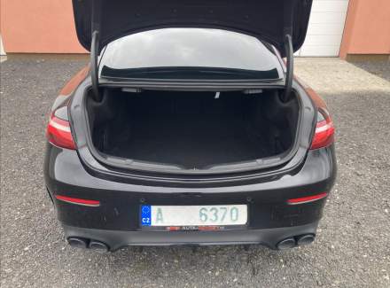 Mercedes-Benz - E-class