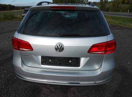 Volkswagen - Passat