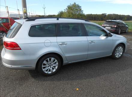 Volkswagen - Passat