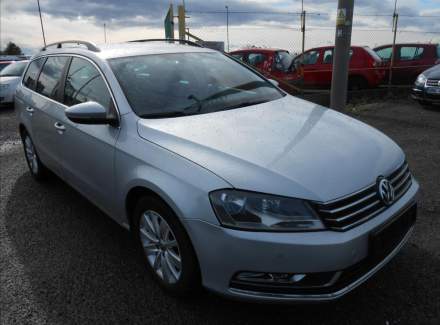 Volkswagen - Passat