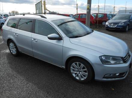 Volkswagen - Passat