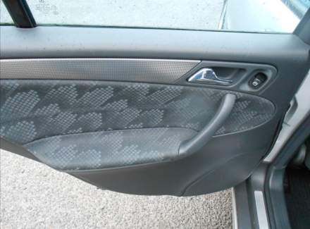 Mercedes-Benz - C-class