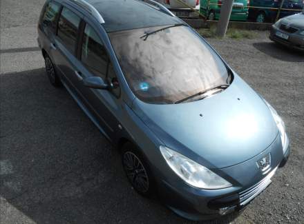 Peugeot - 307