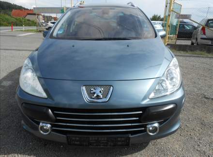 Peugeot - 307