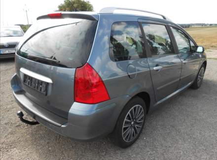 Peugeot - 307