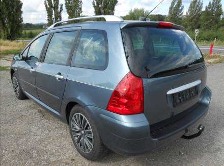 Peugeot - 307