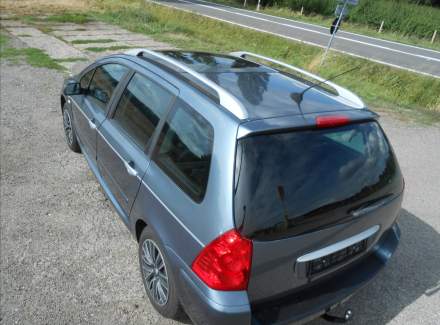 Peugeot - 307