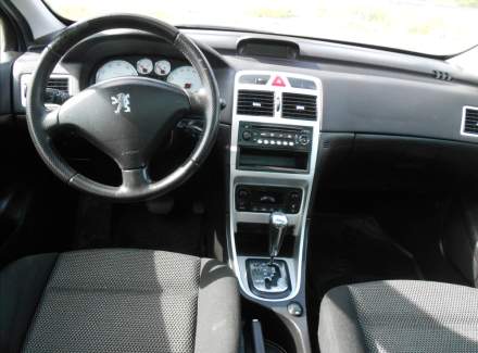 Peugeot - 307