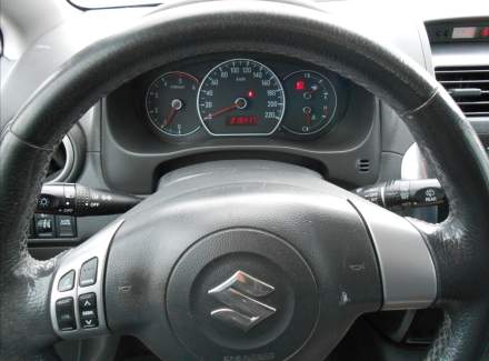 Suzuki - SX4