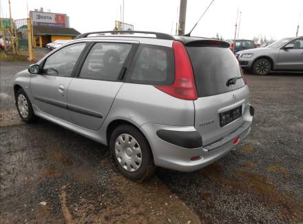 Peugeot - 206