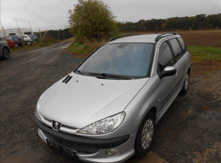 Peugeot - 206