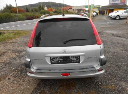 Peugeot - 206