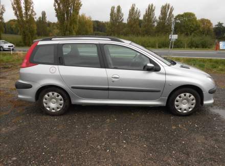 Peugeot - 206