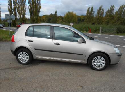 Volkswagen - Golf