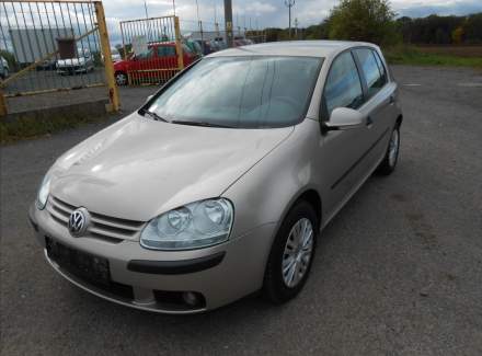 Volkswagen - Golf