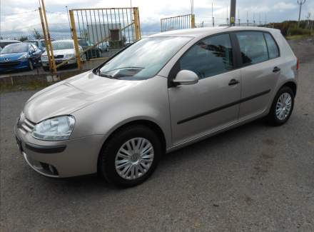 Volkswagen - Golf