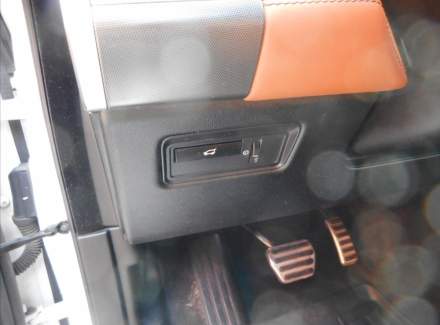 Land Rover - Range Rover