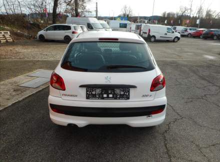 Peugeot - 206