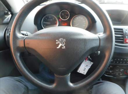 Peugeot - 206