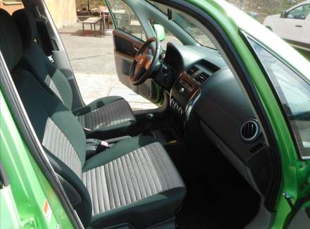 Suzuki - SX4