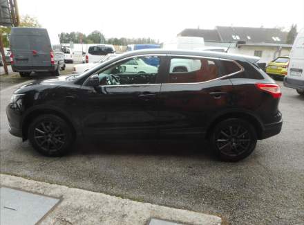 Nissan - Qashqai