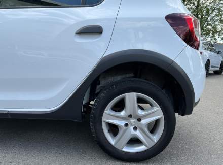 Dacia - Sandero