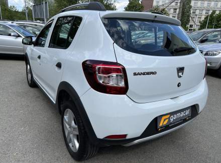 Dacia - Sandero