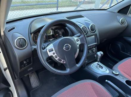 Nissan - Qashqai