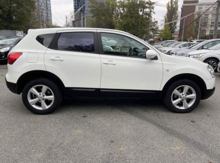 Nissan - Qashqai