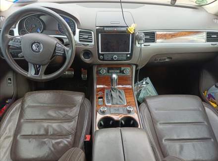 Volkswagen - Touareg