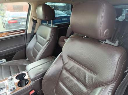 Volkswagen - Touareg