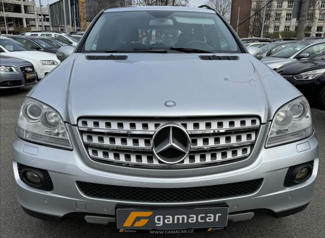 Mercedes-Benz - M-class