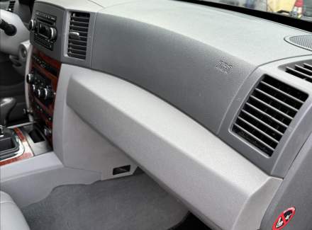 Jeep - Grand Cherokee